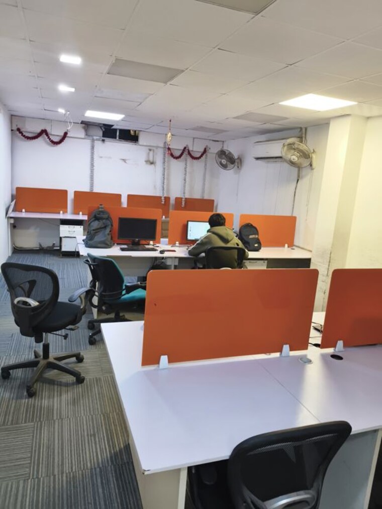 Team Area, sector 3 Commercial Office Space 750 Sq.Ft. In Sector 3 Noida 10726318