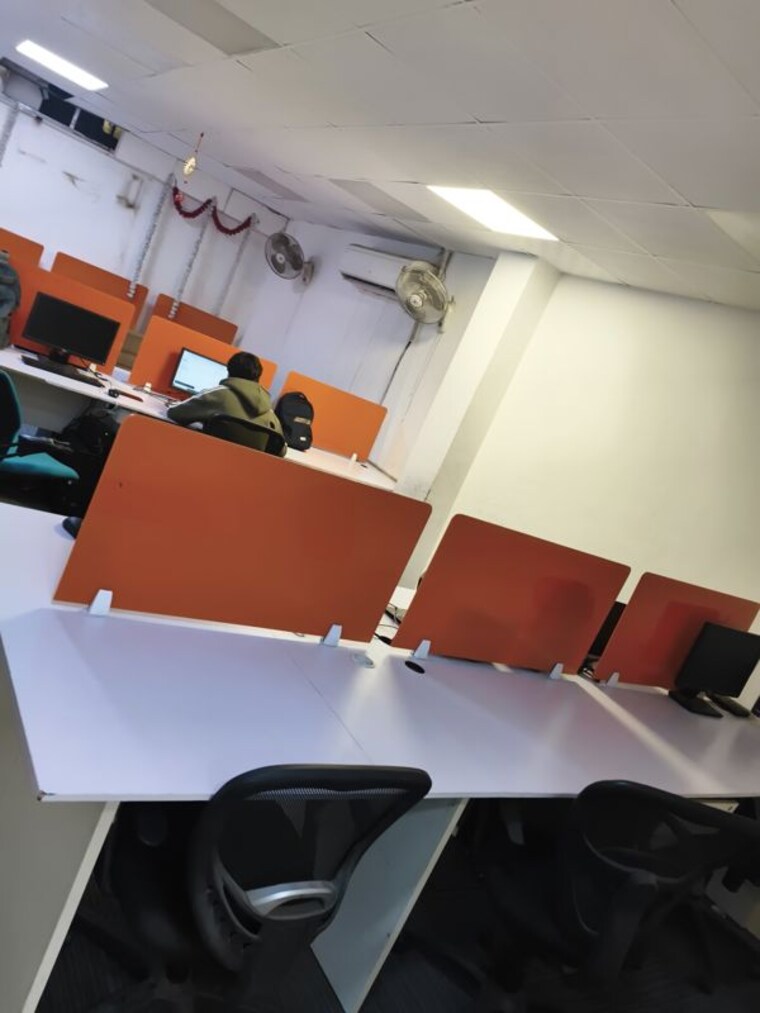 Team Area, sector 3 Commercial Office Space 750 Sq.Ft. In Sector 3 Noida 10726318