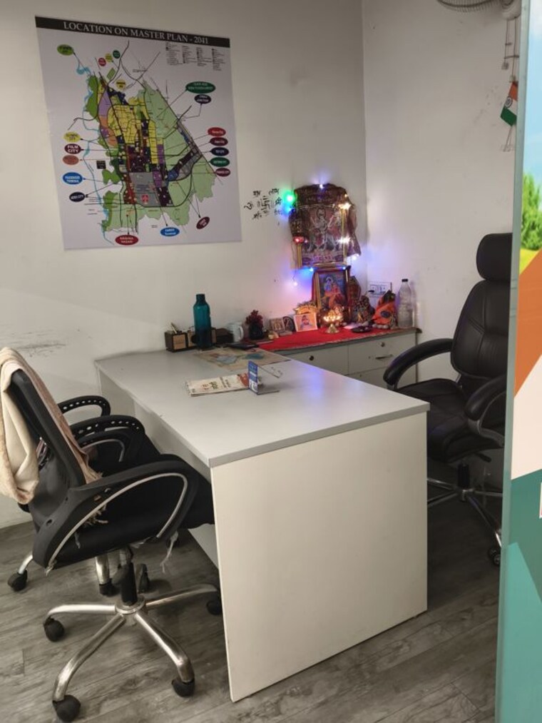 Team Area, sector 3 Commercial Office Space 700 Sq.Ft. In Sector 3 Noida 10726333