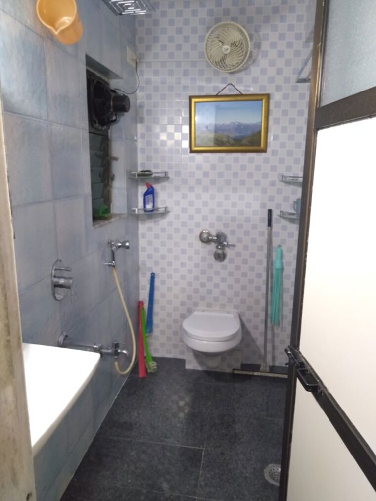 Bathroom, silver-square-chs-ltd 1 Bedroom 576 Sq.Ft. Apartment In Santacruz East Mumbai 10726340