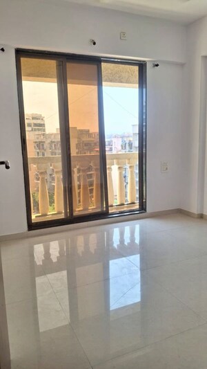Room in 2 BHK Apartment at Kaamdhenu Sai Pushpam, Ulwe – for Rent