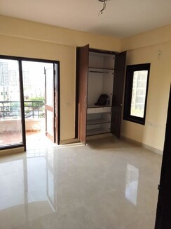 2 BHK +Builder Floor For Rent in Sector 21