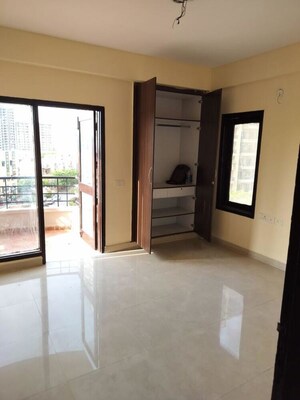 2 BHK Builder Floor For Rent in Sector 21