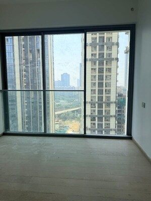 Room in 3 BHK Apartment at Rustomjee Crown, Prabhadevi – for Rent