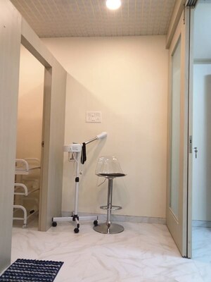 Bathroom in  Shop at Harmony Transbay, Aundh – for Rent