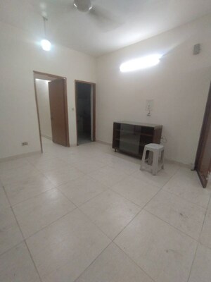 Bathroom in 2.5 BHK Builder Floor at Sheikh Sarai – for Rent