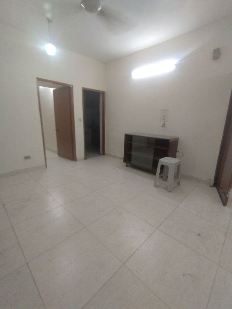Bathroom, sheikh sarai 2.5 Bedroom 1300 Sq.Ft. Builder Floor In Sheikh Sarai Delhi 10726441