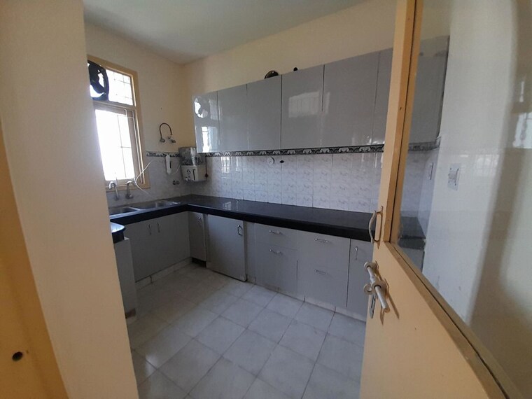 Kitchen, sector 22 3 Bedroom 1550 Sq.Ft. Builder Floor In Sector 22 Gurgaon 10726455