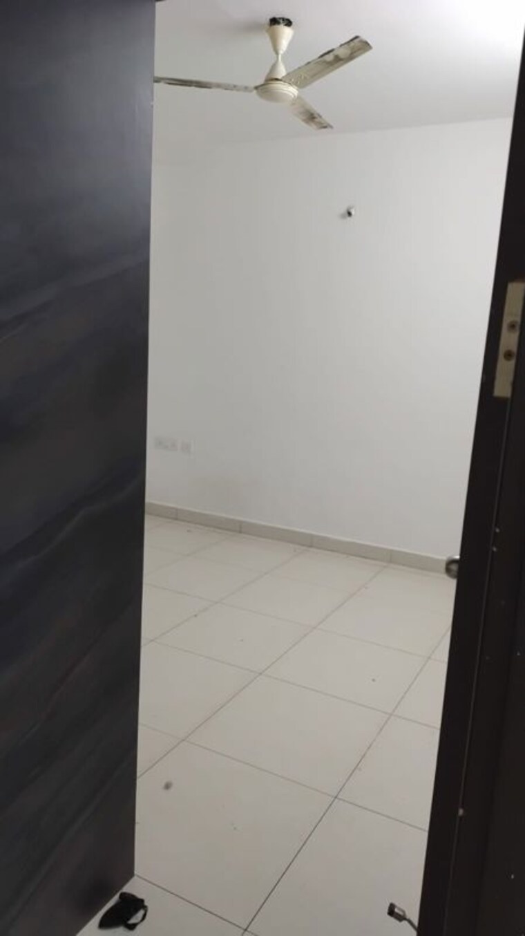 Balcony, rainbow-vistas 3 Bedroom 1800 Sq.Ft. Apartment In Hi Tech City Hyderabad 10726456