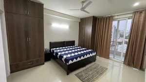 3 BHK Apartment For Rent in DLF Capital Greens Phase I And II, Moti Nagar