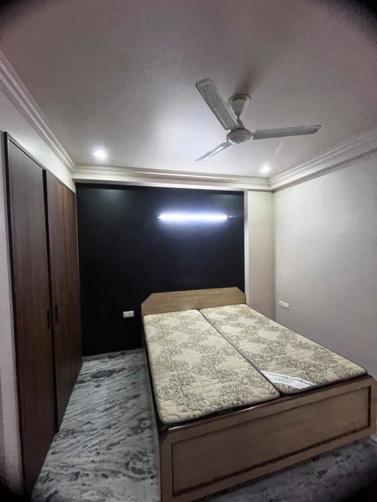 Bedroom, freedom fighters enclave 1 Bedroom 700 Sq.Ft. Apartment In Freedom Fighters Enclave Delhi 10726522