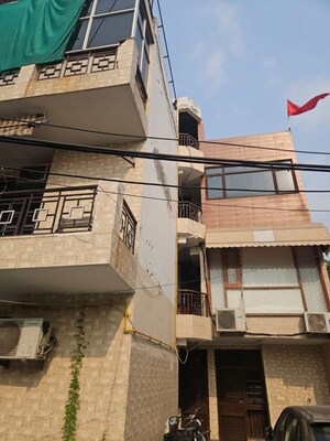 3 BHK Builder Floor For Sale in Sector 11