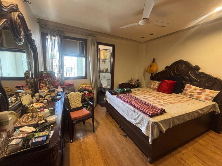 Bedroom, greater kailash i 3 Bedroom 208 Sq.Yd. Builder Floor In Greater Kailash I Delhi 10327216