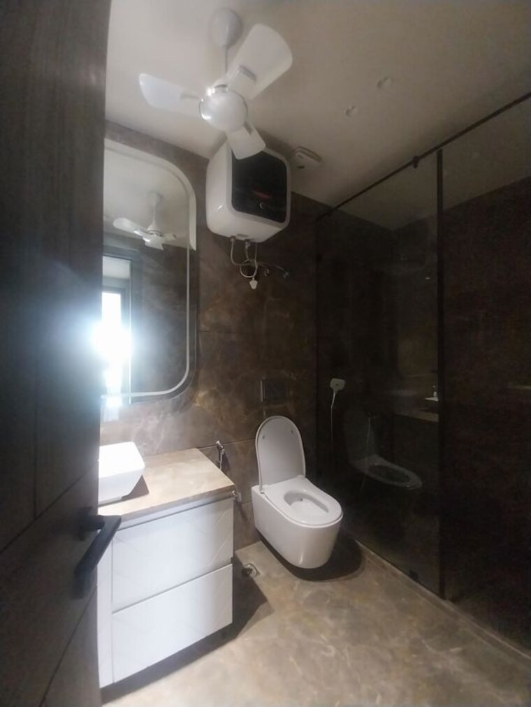 Bathroom, sector 22 3 Bedroom 1550 Sq.Ft. Builder Floor In Sector 22 Gurgaon 10726550