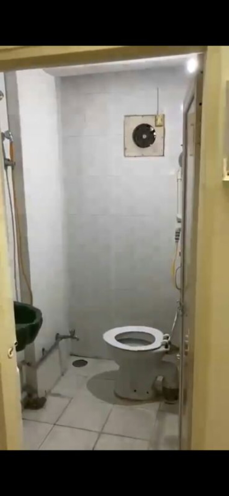 Bathroom, rasta peth 2 Bedroom 725 Sq.Ft. Apartment In Rasta Peth Pune 10726469