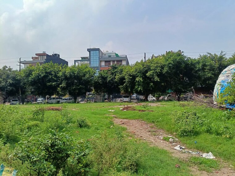 undefined, sector 51  300 Sq.Mt. Plot In Sector 51 Noida 10726553