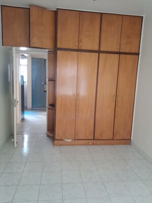 Room in 4 BHK Apartment at Nirmiti Ragdari Apartments, Aundh – for Rent