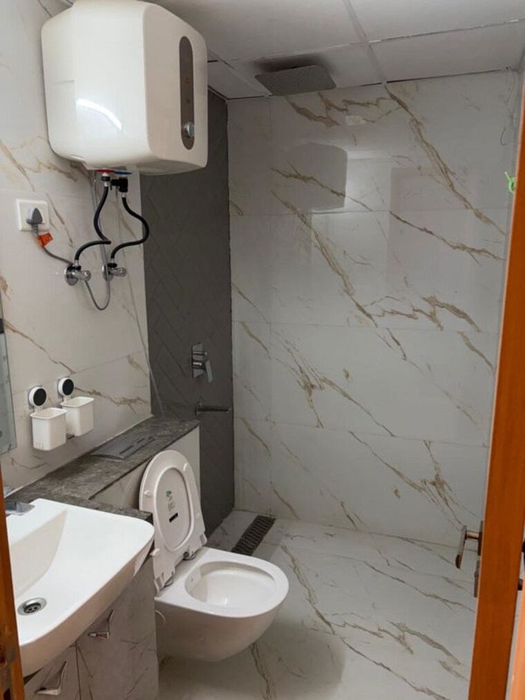 Bathroom, m3m-latitude 3.5 Bedroom 2040 Sq.Ft. Apartment In Sector 65 Gurgaon 10726624