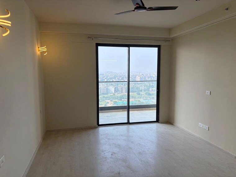 Room, m3m-latitude 3.5 Bedroom 2040 Sq.Ft. Apartment In Sector 65 Gurgaon 10726624