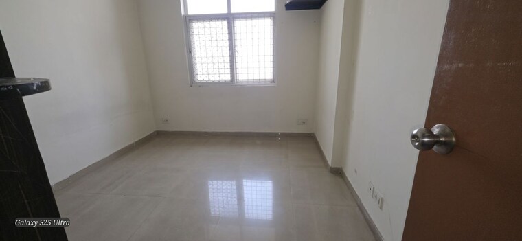 Room, mahagun-mywoods 2 Bedroom 935 Sq.Ft. Apartment In Sector 16c Greater Noida Greater Noida 10726575