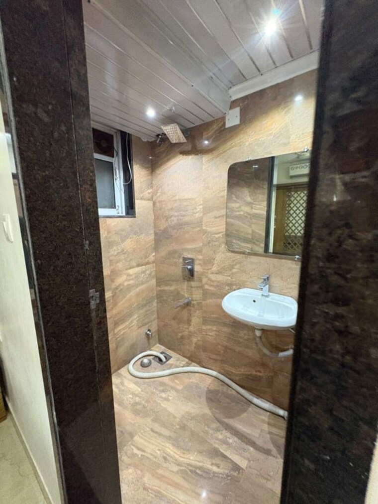 Bathroom, siddhi-highland-park 2 Bedroom 662 Sq.Ft. Apartment In Kolshet Road Thane 10726619