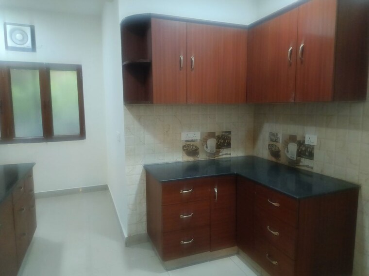 Kitchen, ardee-city 3 Bedroom 1500 Sq.Ft. Builder Floor In Sector 52 Gurgaon 10726637