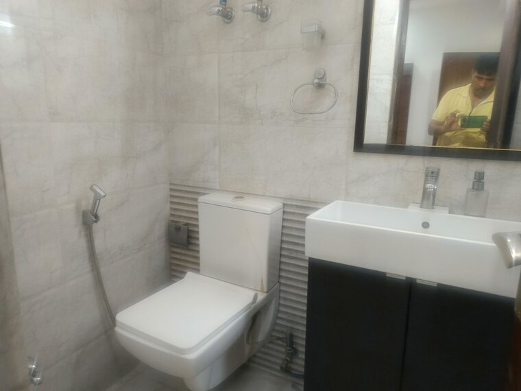 Bathroom, ardee-city 3 Bedroom 1500 Sq.Ft. Builder Floor In Sector 52 Gurgaon 10726637