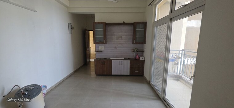Room, mahagun-mywoods 2.5 Bedroom 1110 Sq.Ft. Apartment In Sector 16c Greater Noida Greater Noida 10726633