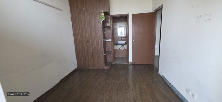 Room, mahagun-mywoods 2.5 Bedroom 1110 Sq.Ft. Apartment In Sector 16c Greater Noida Greater Noida 10726633