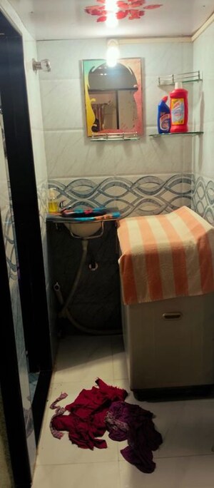 Bathroom in 1 RK Apartment at Sankalp Nnp, Goregaon East – for Rent