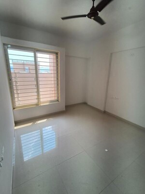 Room in 2 BHK Apartment at Ganga Fernhill, Undri – for Rent