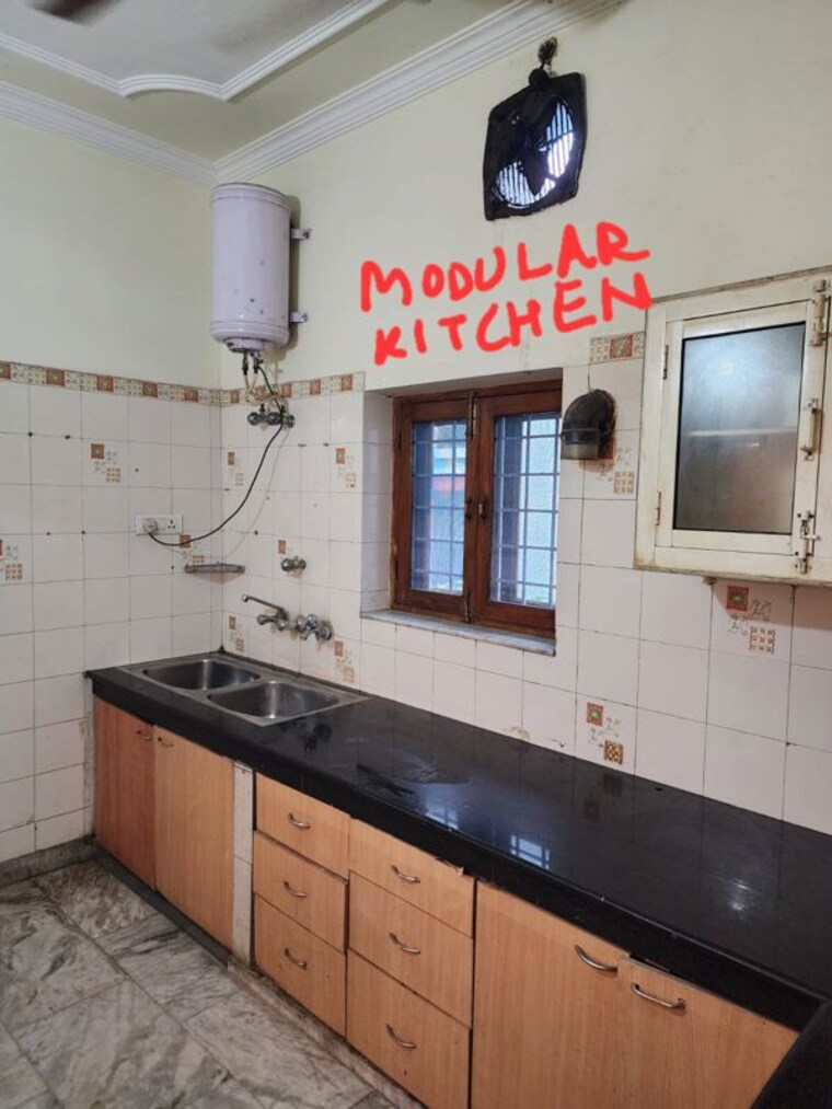 Kitchen, rajender nagar 3 Bedroom 2000 Sq.Ft. Independent House In Rajender Nagar Dehradun 10726751