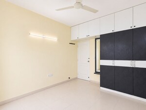Room in 3 BHK Apartment at Nitesh Flushing Meadows, Whitefield – for Rent