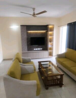 2 BHK Apartment For Rent in Experion Capital, Gomti Nagar