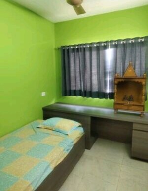 Living Room in 2 BHK Apartment at Experion Capital, Gomti Nagar – for Rent