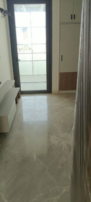 Room in 4 BHK Builder Floor at Unitech Nirvana Country Cedar Crest, Sector 50 – for Rent