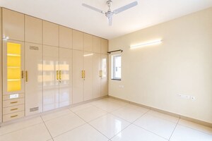 Room in 3.5 BHK Apartment at Prestige Green Gables, Panathur – for Rent