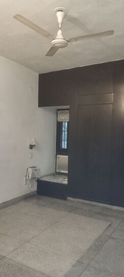 3 BHK +Apartment For Rent in Sarita Vihar