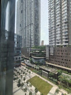 Showroom For Sale in Ajmera Manhattan