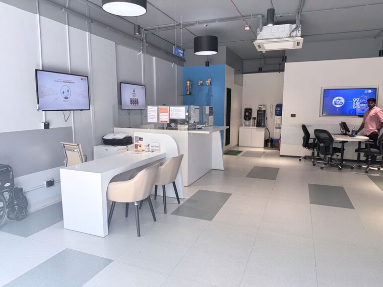Team Area, hubtown-sunmist Commercial Shop 754 Sq.Ft. In Andheri East Mumbai 10726766