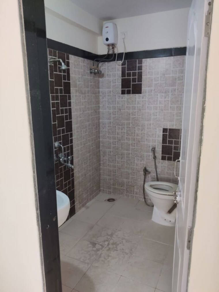 Bathroom, powai-plaza 2 Bedroom 1100 Sq.Ft. Apartment In Powai Mumbai 10726758