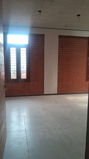 Room in 3 BHK Builder Floor at Indiranagar – for Sale