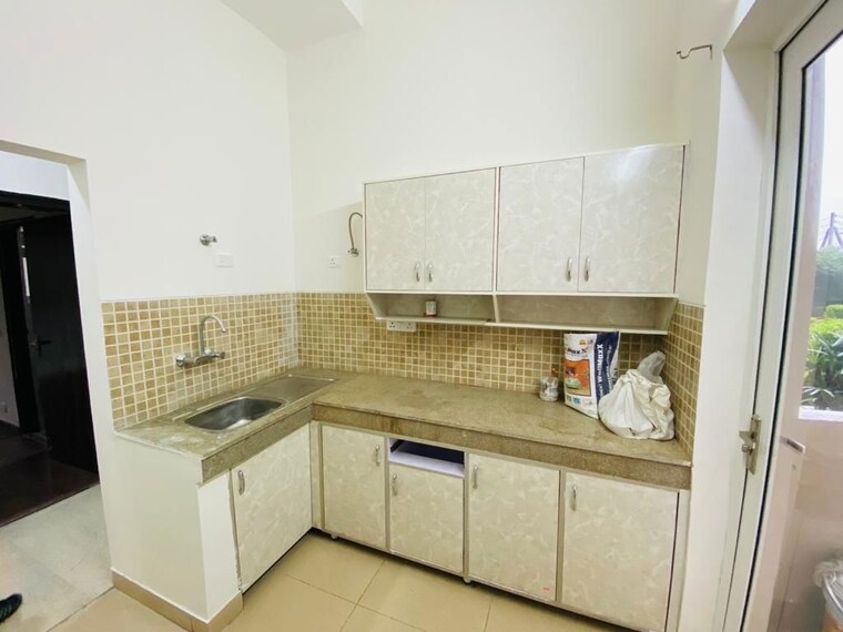 Kitchen, paras-irene 3 Bedroom 1830 Sq.Ft. Apartment In Sector 70a Gurgaon 10726785