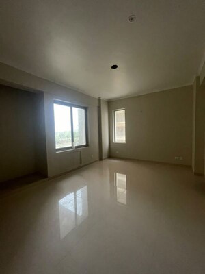 Room in 4 BHK Apartment at Eiffel Vivassa Estate, Bagiamau – for Sale