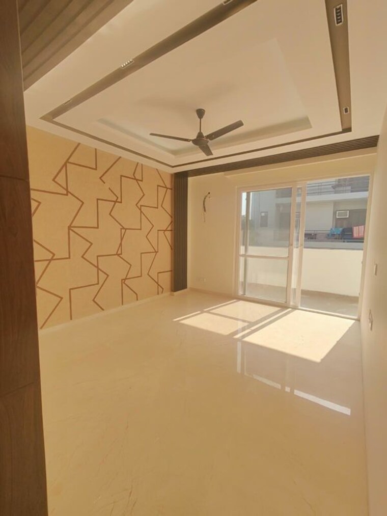 Room, sector 23 3 Bedroom 1550 Sq.Ft. Builder Floor In Sector 23 Gurgaon 10726841