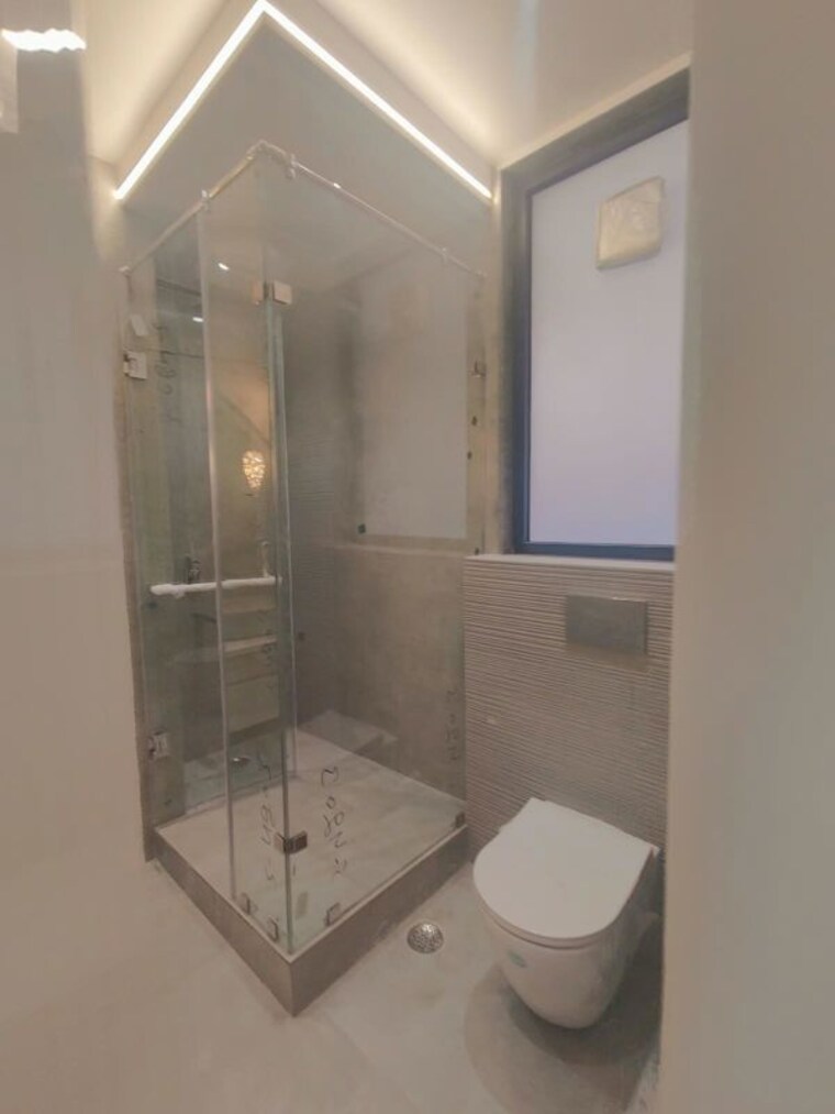 Bathroom, sector 23 3 Bedroom 1550 Sq.Ft. Builder Floor In Sector 23 Gurgaon 10726841