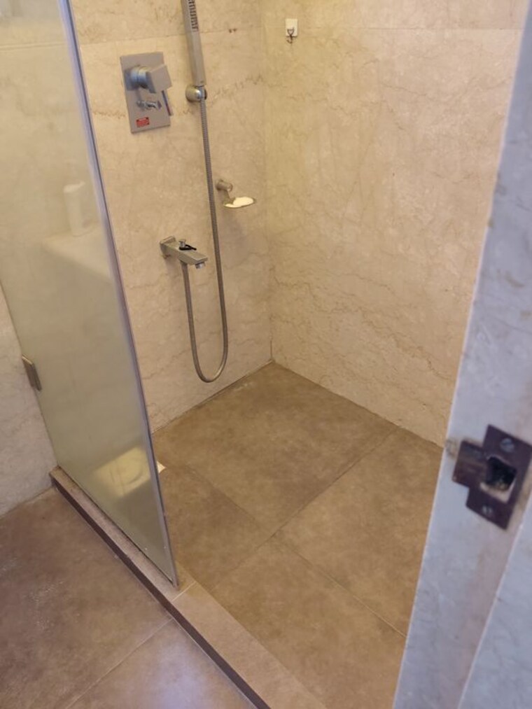 Bathroom, gundecha-symphony 2.5 Bedroom 846 Sq.Ft. Apartment In Andheri West Mumbai 10726849