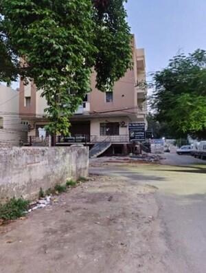  Office Space – Exterior View View at Hazratganj - for Rent