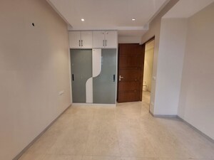 Room in 3 BHK Builder Floor at Sector 22 – for Rent