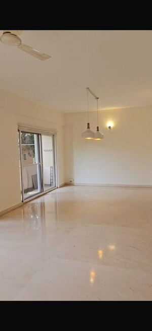 Room in 3 BHK Builder Floor at Indiranagar – for Sale
